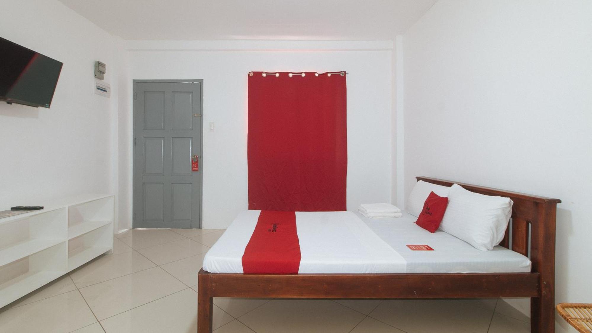 Reddoorz At Fat J Apartelle Mactan Cebu Extérieur photo