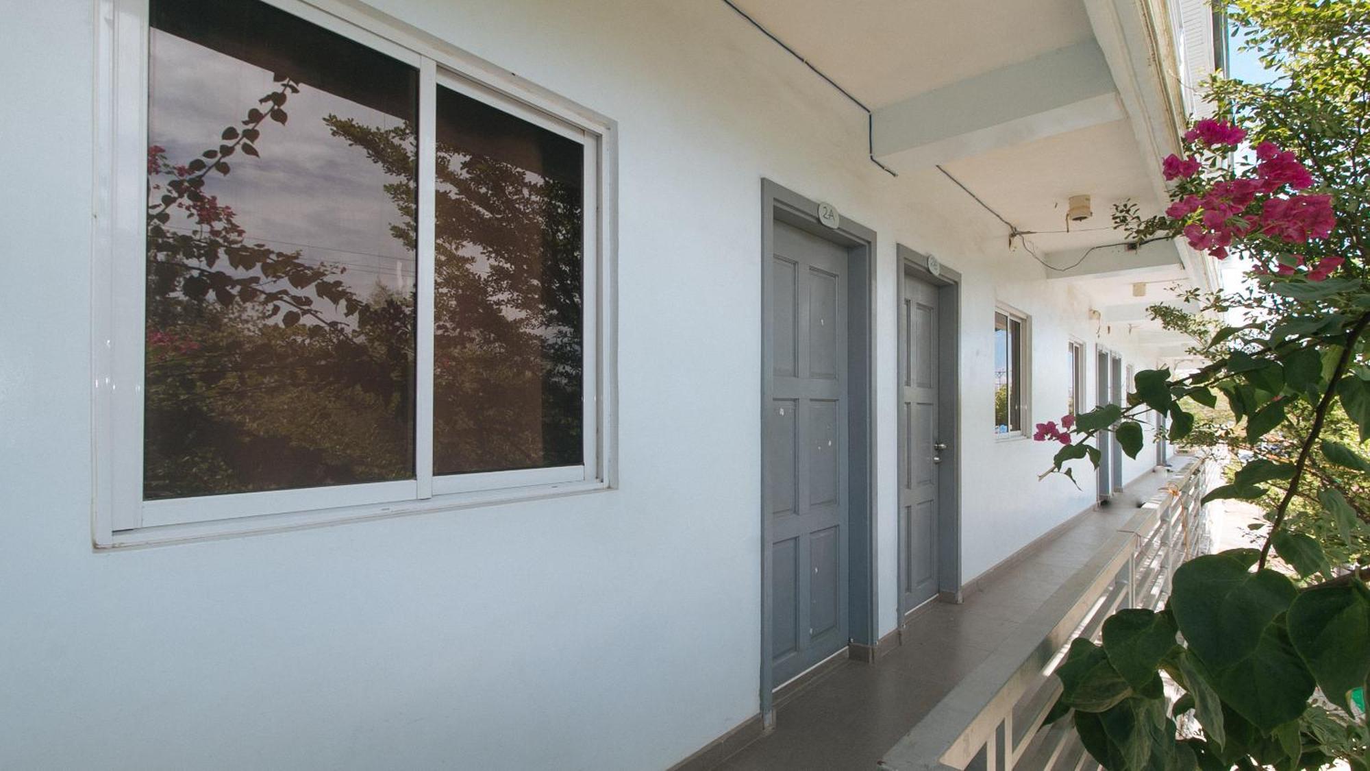Reddoorz At Fat J Apartelle Mactan Cebu Extérieur photo
