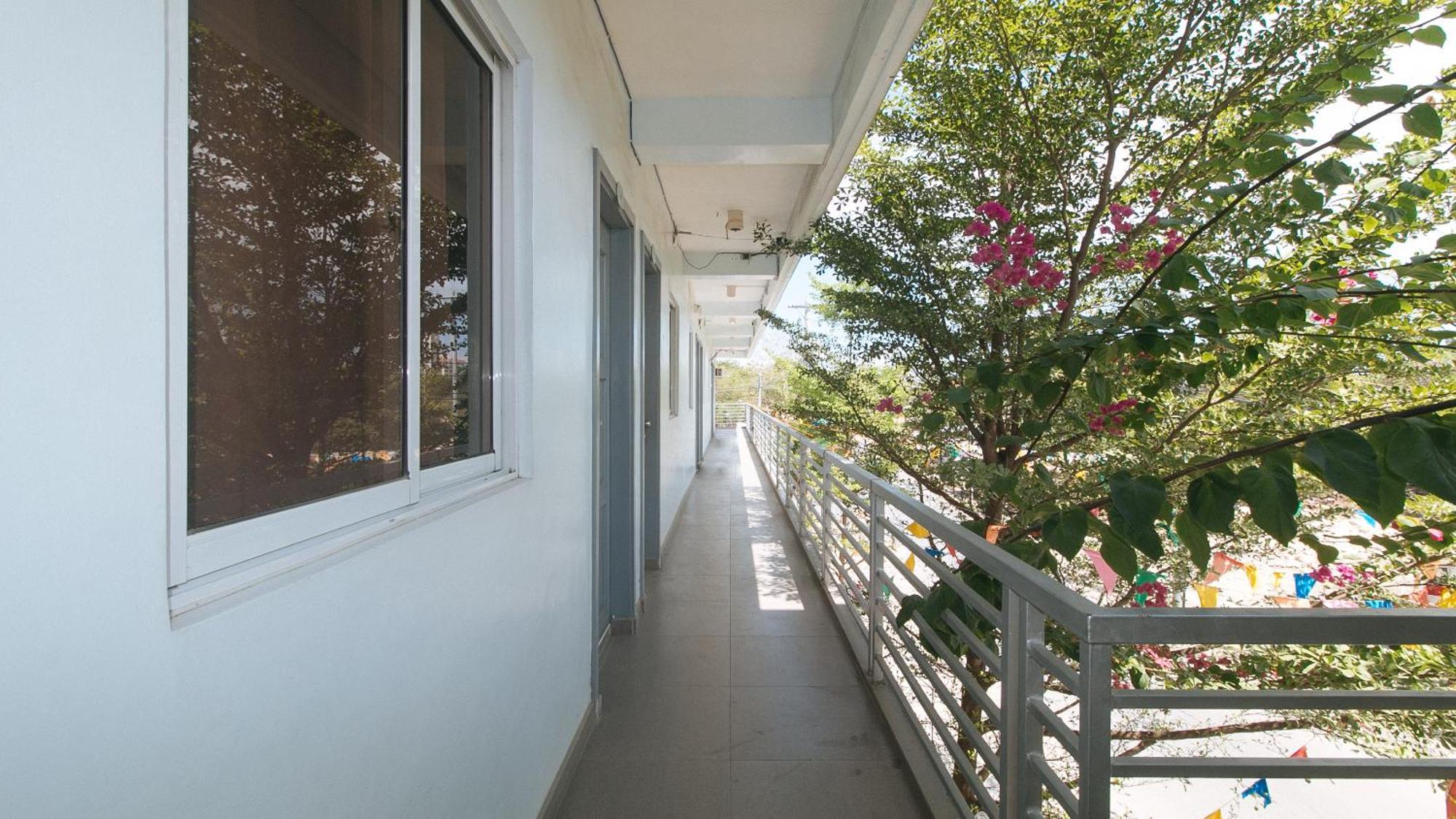 Reddoorz At Fat J Apartelle Mactan Cebu Extérieur photo