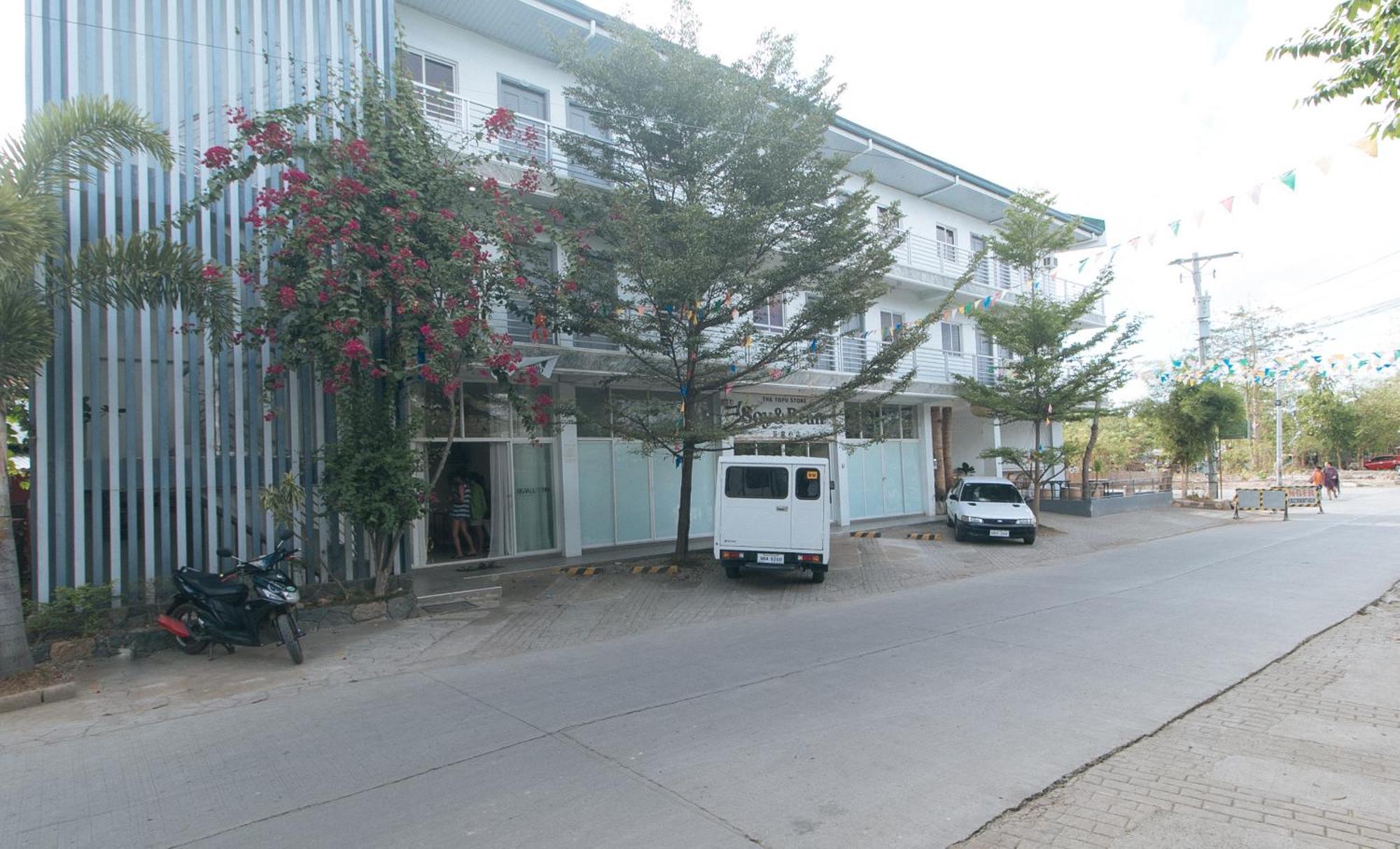 Reddoorz At Fat J Apartelle Mactan Cebu Extérieur photo